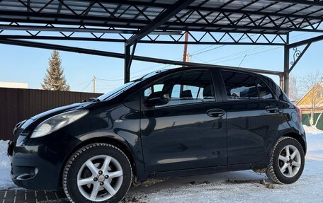 Toyota Yaris III рестайлинг, 2007 год, 450 000 рублей, 1 фотография