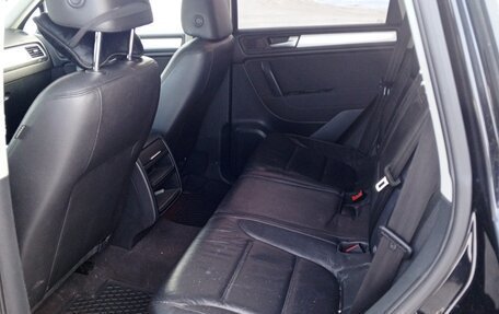 Volkswagen Touareg III, 2010 год, 1 750 000 рублей, 10 фотография