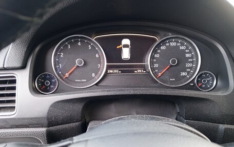 Volkswagen Touareg III, 2010 год, 1 750 000 рублей, 16 фотография