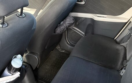 Toyota Yaris III рестайлинг, 2007 год, 450 000 рублей, 11 фотография