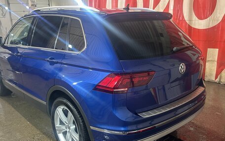 Volkswagen Tiguan II, 2018 год, 2 449 000 рублей, 13 фотография