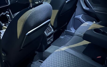 Volkswagen Tiguan II, 2018 год, 2 449 000 рублей, 25 фотография