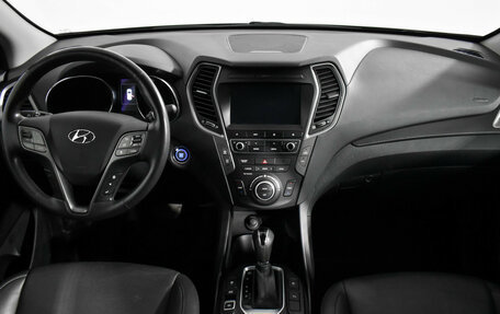 Hyundai Santa Fe III рестайлинг, 2017 год, 2 300 000 рублей, 16 фотография