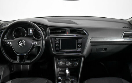 Volkswagen Tiguan II, 2017 год, 1 725 000 рублей, 14 фотография