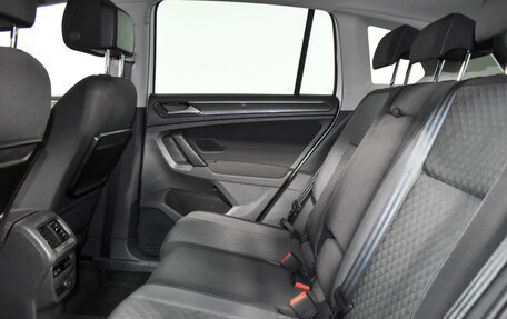 Volkswagen Tiguan II, 2017 год, 1 725 000 рублей, 11 фотография