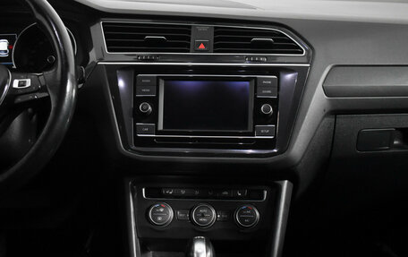 Volkswagen Tiguan II, 2017 год, 1 725 000 рублей, 15 фотография