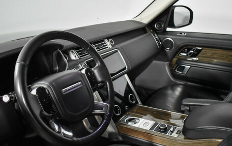 Land Rover Range Rover IV рестайлинг, 2018 год, 4 900 000 рублей, 9 фотография