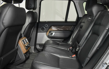 Land Rover Range Rover IV рестайлинг, 2018 год, 4 900 000 рублей, 11 фотография