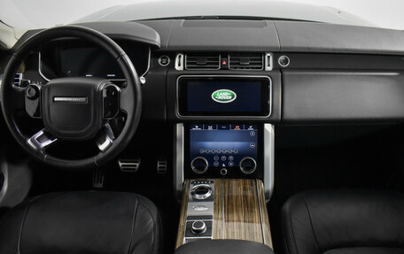 Land Rover Range Rover IV рестайлинг, 2018 год, 4 900 000 рублей, 15 фотография