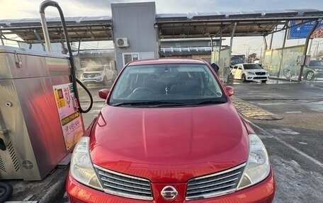 Nissan Tiida, 2005 год, 550 000 рублей, 2 фотография