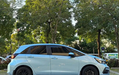 Honda Fit, 2021 год, 1 000 000 рублей, 7 фотография