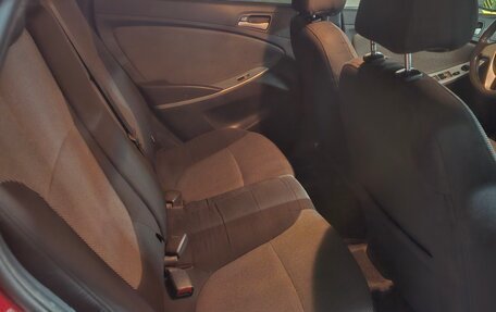 Hyundai Solaris II рестайлинг, 2012 год, 580 000 рублей, 5 фотография