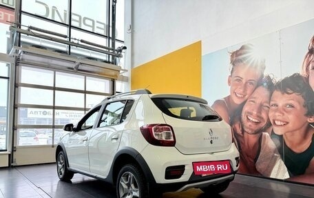 Renault Sandero II рестайлинг, 2021 год, 1 300 000 рублей, 4 фотография