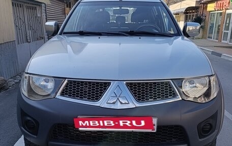 Mitsubishi L200 IV рестайлинг, 2012 год, 1 000 000 рублей, 6 фотография
