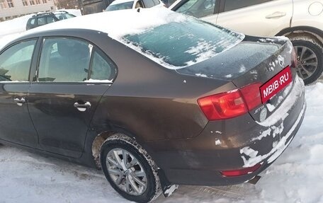 Volkswagen Jetta VI, 2012 год, 880 000 рублей, 5 фотография