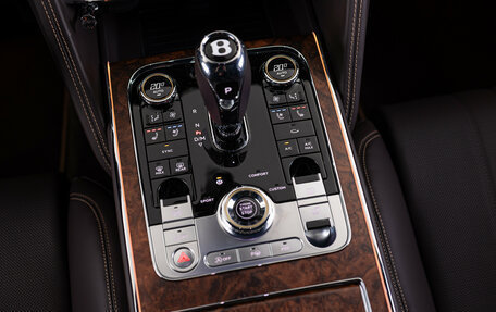 Bentley Flying Spur, 2022 год, 32 990 000 рублей, 22 фотография