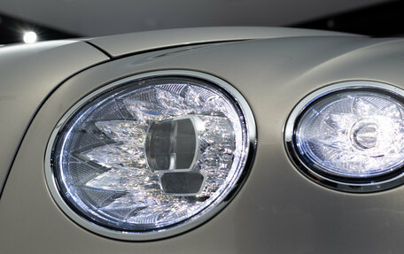 Bentley Flying Spur, 2022 год, 32 990 000 рублей, 40 фотография