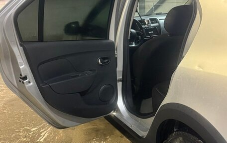 Renault Logan II, 2019 год, 750 000 рублей, 7 фотография