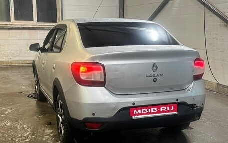 Renault Logan II, 2019 год, 750 000 рублей, 2 фотография