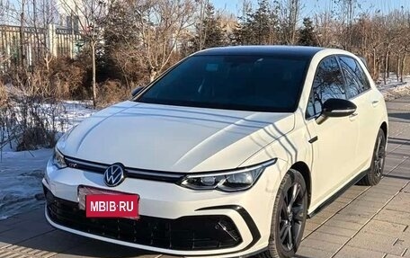 Volkswagen Golf VIII, 2022 год, 1 900 000 рублей, 1 фотография