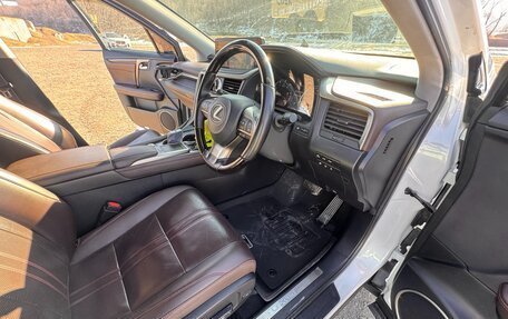 Lexus RX IV рестайлинг, 2020 год, 4 800 000 рублей, 15 фотография