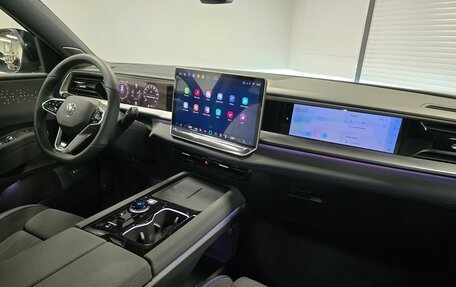 Volkswagen Teramont, 2025 год, 6 285 000 рублей, 23 фотография