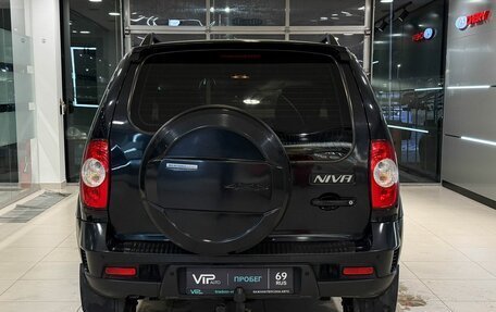 Chevrolet Niva I рестайлинг, 2011 год, 599 000 рублей, 5 фотография
