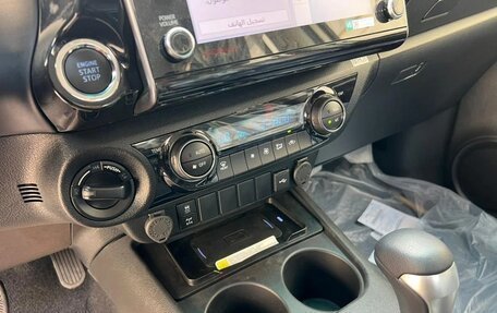 Toyota Hilux VIII, 2026 год, 7 200 000 рублей, 15 фотография