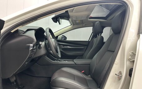 Mazda 3, 2021 год, 1 990 000 рублей, 9 фотография