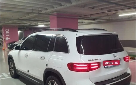 Mercedes-Benz GLB, 2022 год, 3 785 000 рублей, 3 фотография