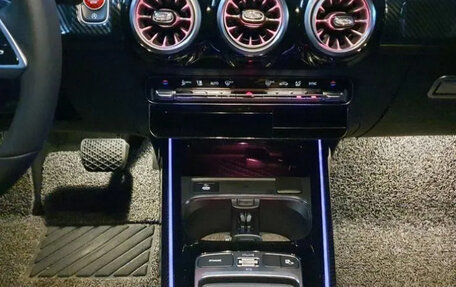 Mercedes-Benz GLB, 2022 год, 3 785 000 рублей, 10 фотография