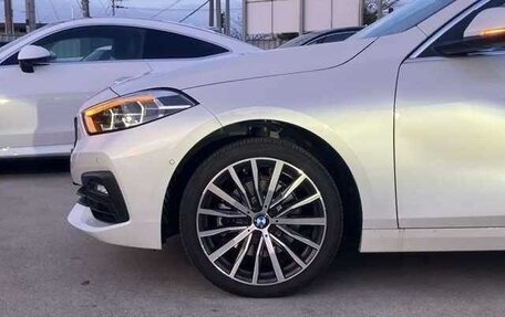 BMW 1 серия, 2024 год, 2 800 000 рублей, 3 фотография