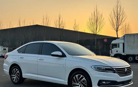 Volkswagen Lavida, 2022 год, 1 430 010 рублей, 3 фотография