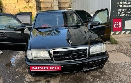 Mercedes-Benz C-Класс, 1998 год, 285 000 рублей, 3 фотография