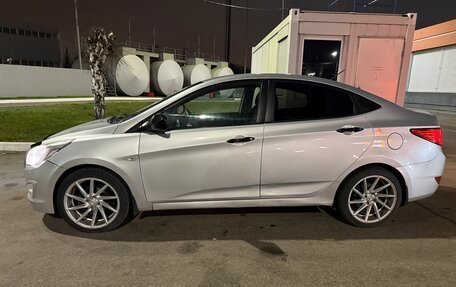 Hyundai Solaris II рестайлинг, 2014 год, 680 000 рублей, 4 фотография