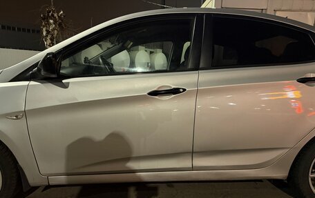 Hyundai Solaris II рестайлинг, 2014 год, 680 000 рублей, 11 фотография