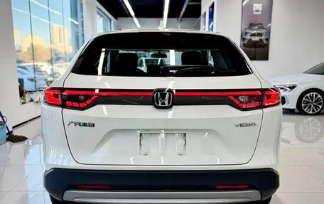 Honda Vezel, 2023 год, 2 100 000 рублей, 6 фотография