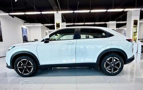 Honda Vezel, 2023 год, 2 100 000 рублей, 4 фотография