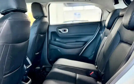 Honda Vezel, 2023 год, 2 100 000 рублей, 16 фотография