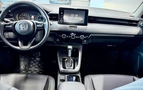 Honda Vezel, 2023 год, 2 100 000 рублей, 11 фотография