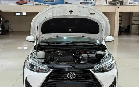 Toyota Yaris XP150 рестайлинг, 2022 год, 1 350 000 рублей, 3 фотография