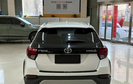 Toyota Yaris XP150 рестайлинг, 2022 год, 1 350 000 рублей, 4 фотография