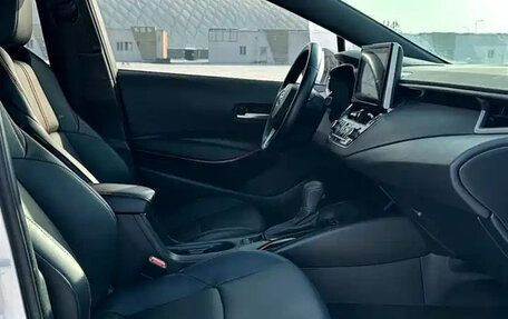 Toyota Yaris XP150 рестайлинг, 2022 год, 1 350 000 рублей, 7 фотография