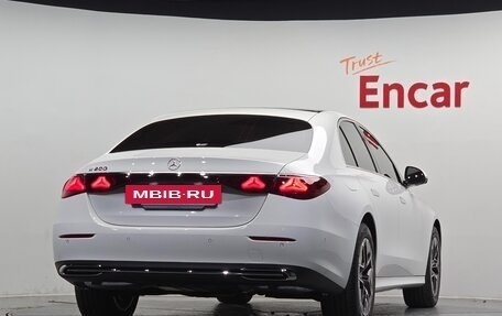 Mercedes-Benz E-Класс, 2025 год, 6 913 000 рублей, 4 фотография