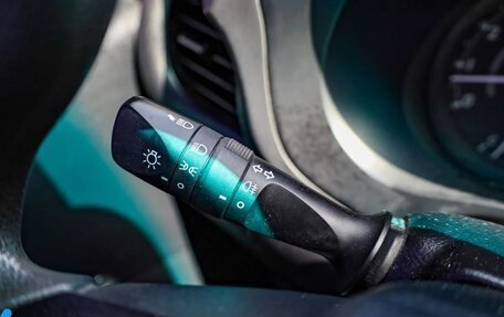 Toyota Hilux VIII, 2022 год, 4 250 000 рублей, 5 фотография