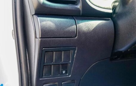 Toyota Hilux VIII, 2022 год, 4 250 000 рублей, 8 фотография