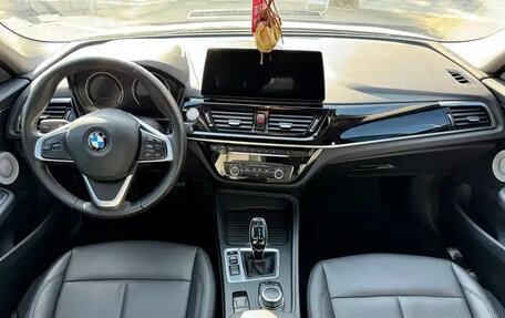 BMW 1 серия, 2021 год, 1 499 000 рублей, 10 фотография