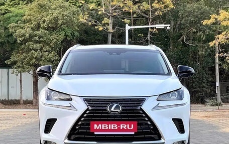 Lexus NX I, 2019 год, 2 300 000 рублей, 2 фотография