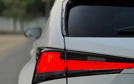 Lexus NX I, 2019 год, 2 300 000 рублей, 23 фотография