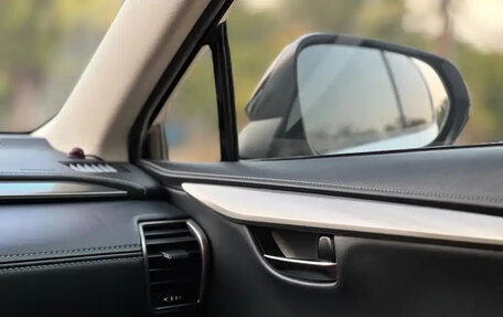 Lexus NX I, 2019 год, 2 300 000 рублей, 27 фотография